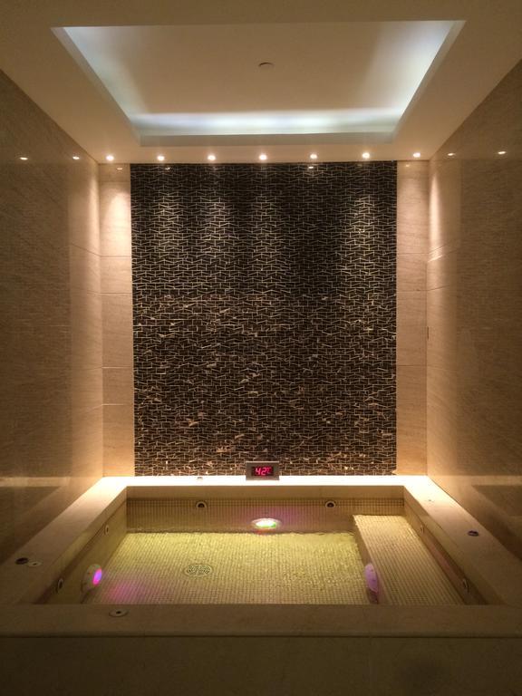 Wanda Realm Yinchuan Hotel Exterior photo