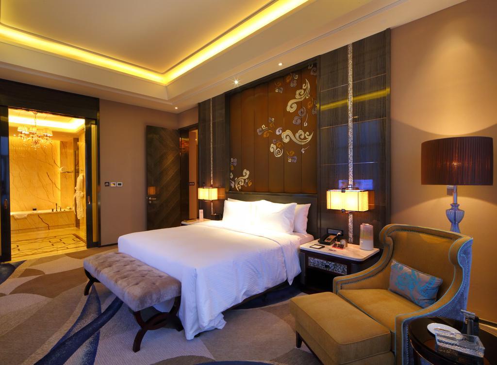 Wanda Realm Yinchuan Hotel Exterior photo